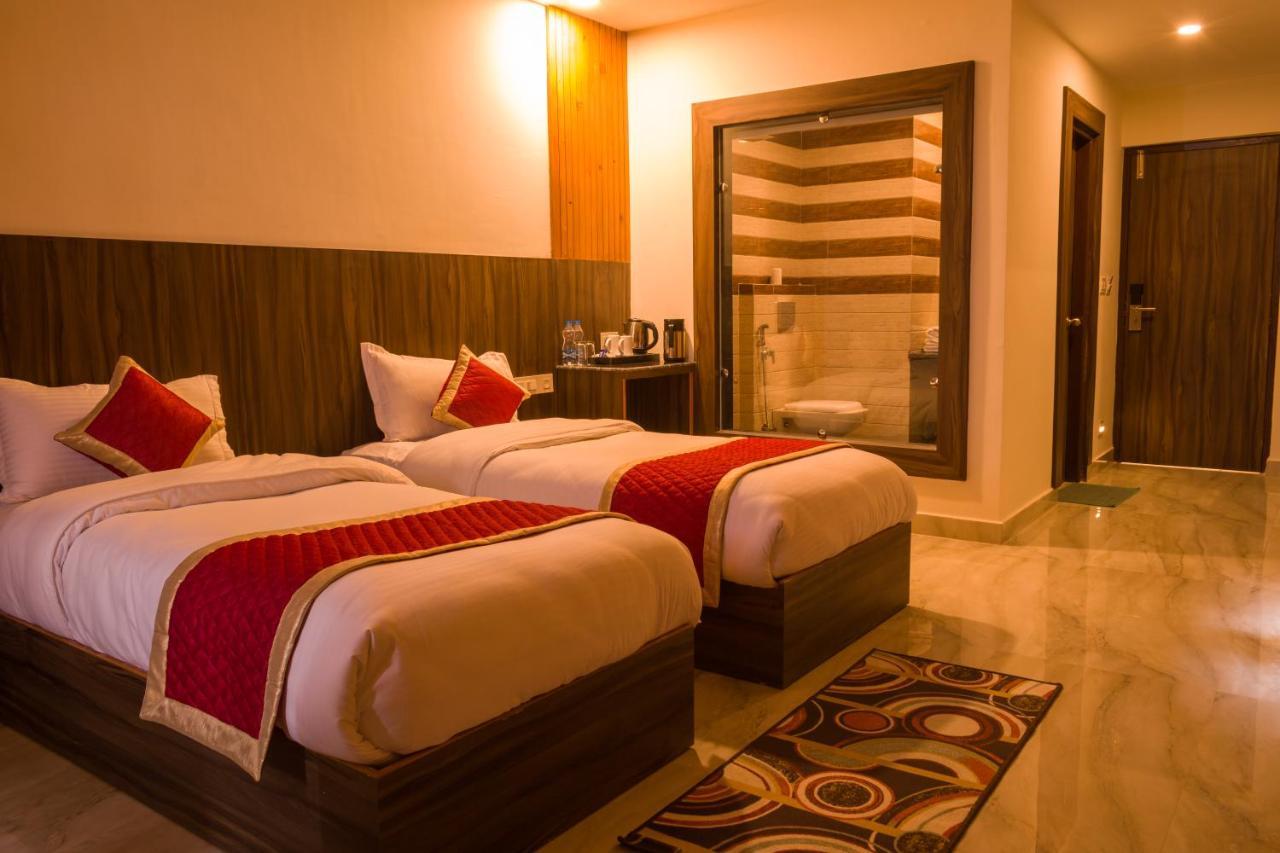 דרמסאלה Highsky Resort מראה חיצוני תמונה