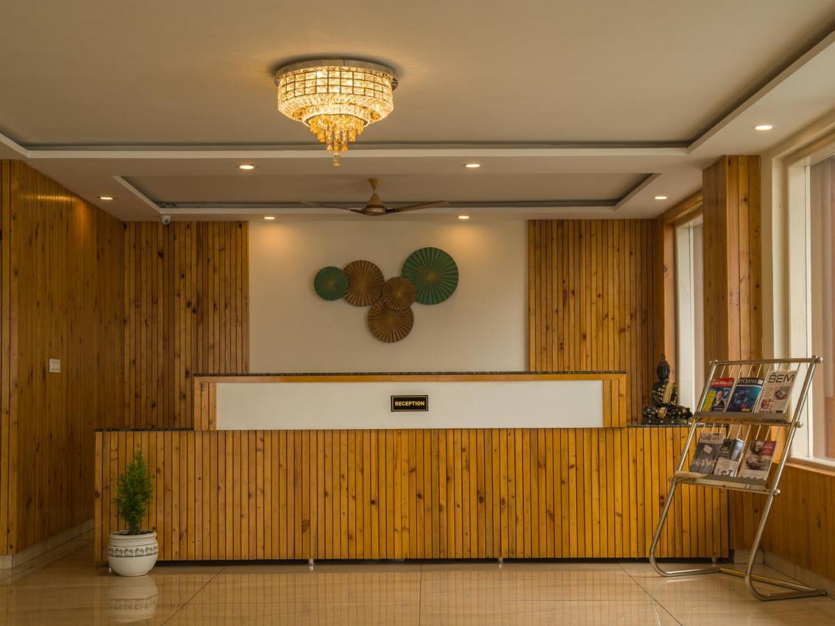 דרמסאלה Highsky Resort מראה חיצוני תמונה