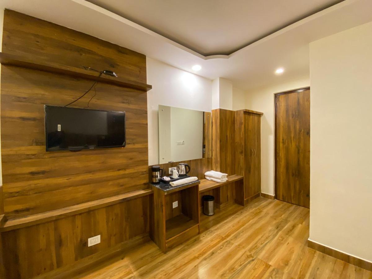 דרמסאלה Highsky Resort מראה חיצוני תמונה